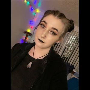 Meet your Posher, Destiny